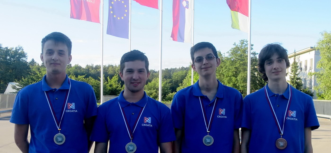 Tri srebra i bronca za mlade hrvatske informatičare